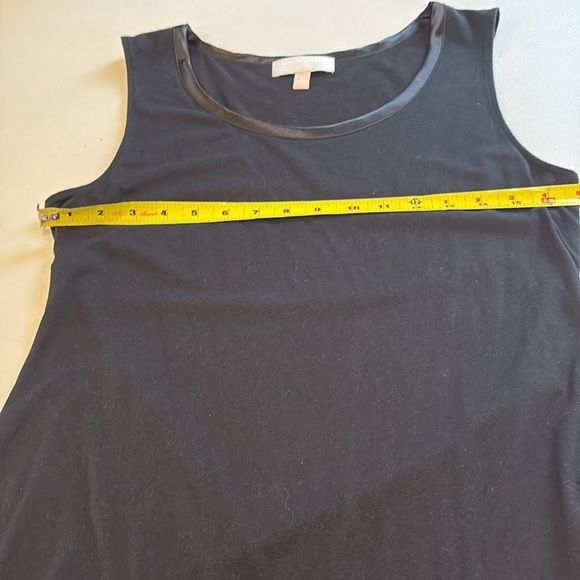 Banana Republic- Women's Black Sleeveless Top.  Luxe touch. Size large - Picture 6 of 8